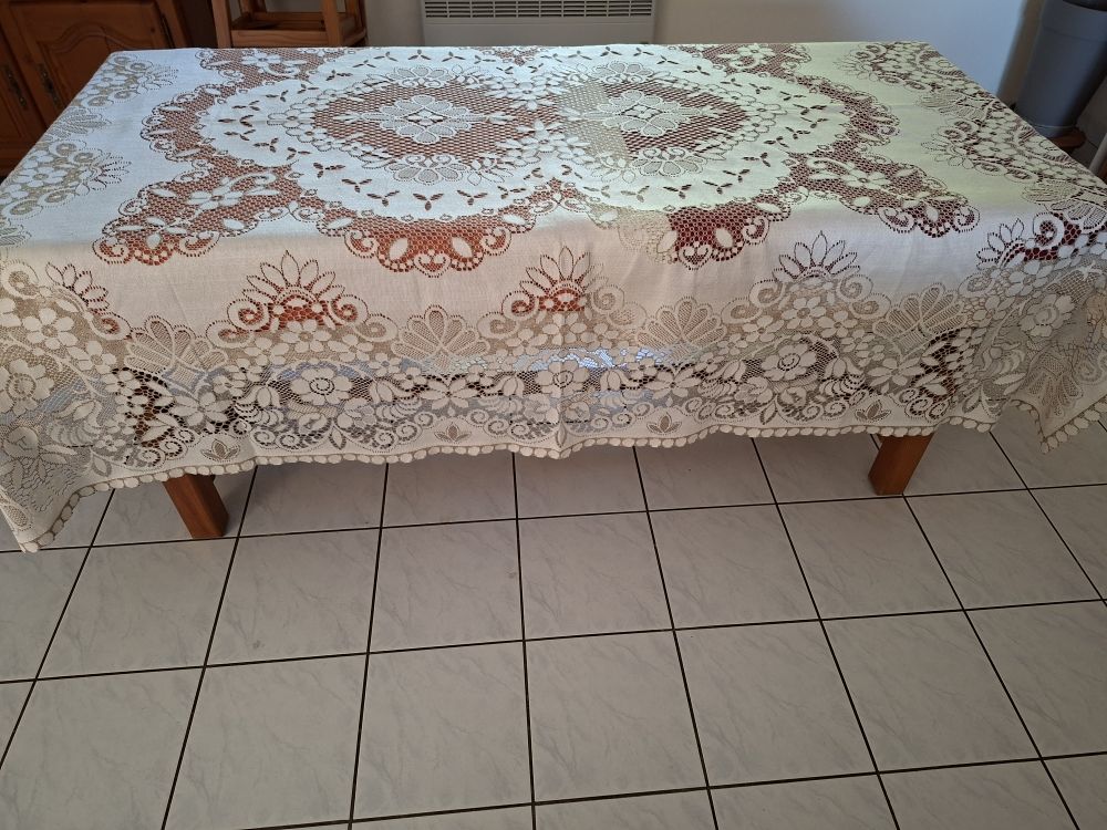 NAPPE DENTELLE Décoration