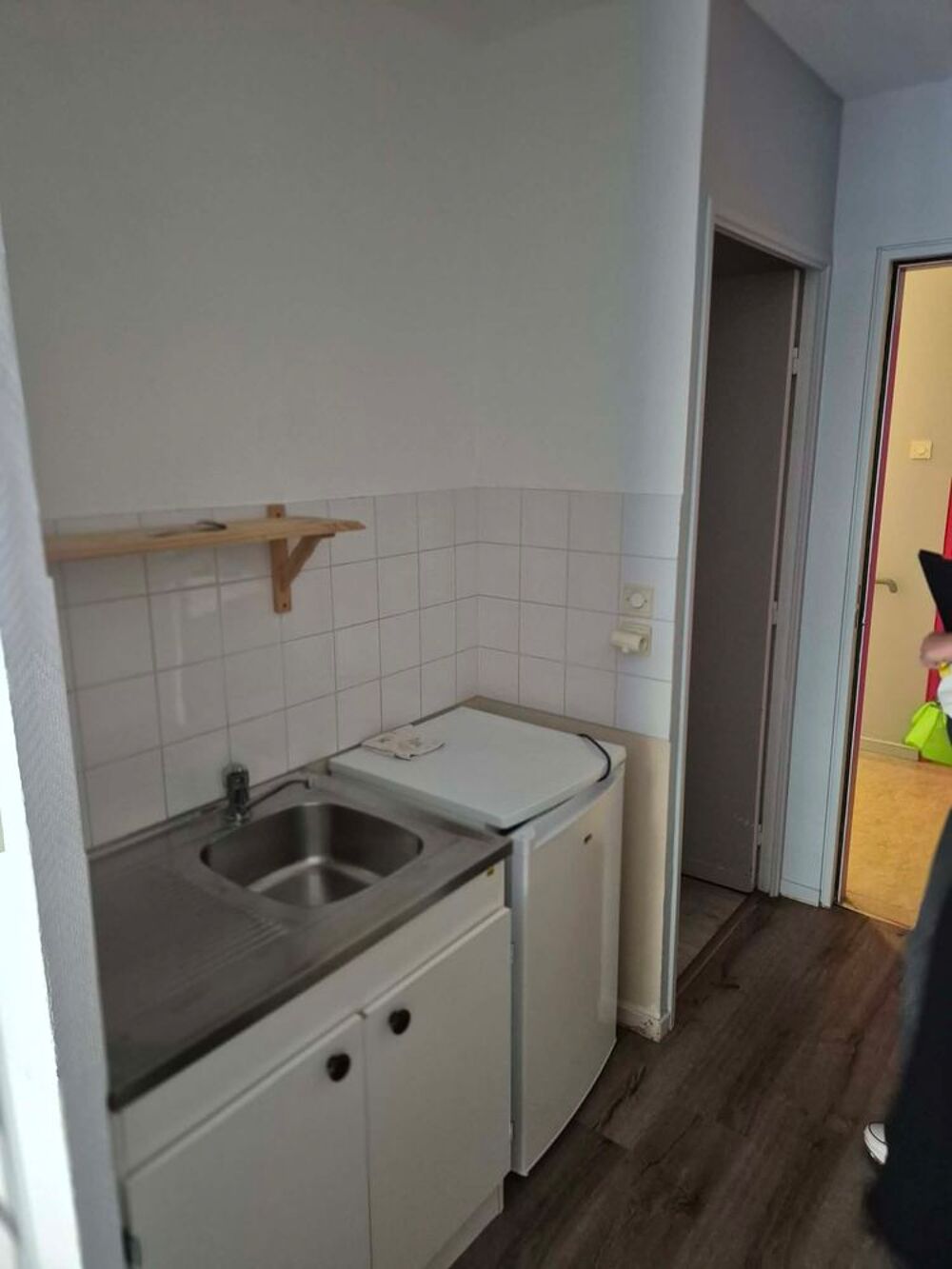 Location Appartement ? Appartement F1 avec terrasse Thorigny-sur-oreuse