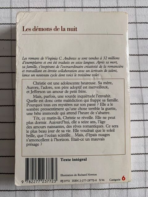 Livre poche : Les dmons de la nuit. Virginia C. ANDREWS 1 Saulx-les-Chartreux (91)