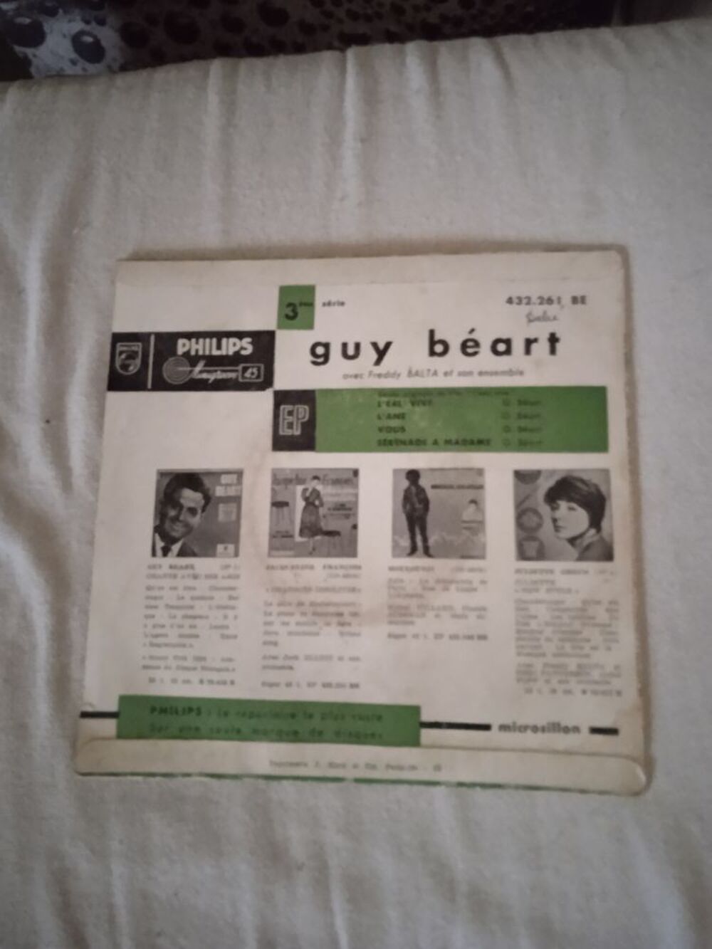 Vinyle 45 T Guy B&eacute;art
L'eau vive
1959 CD et vinyles