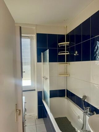  Appartement à louer 3/4 pièces 85 m²