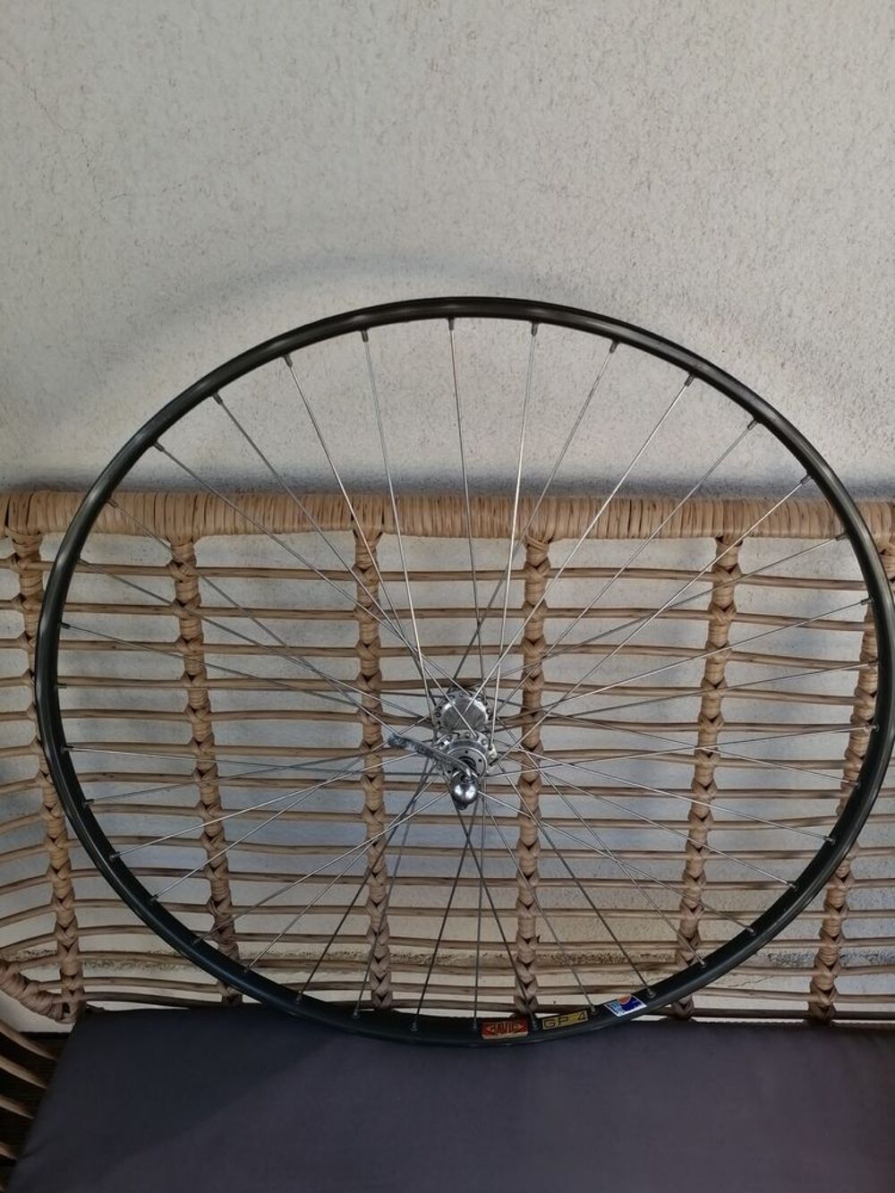 Jante GP4 mavic roe avant 700 Vélos