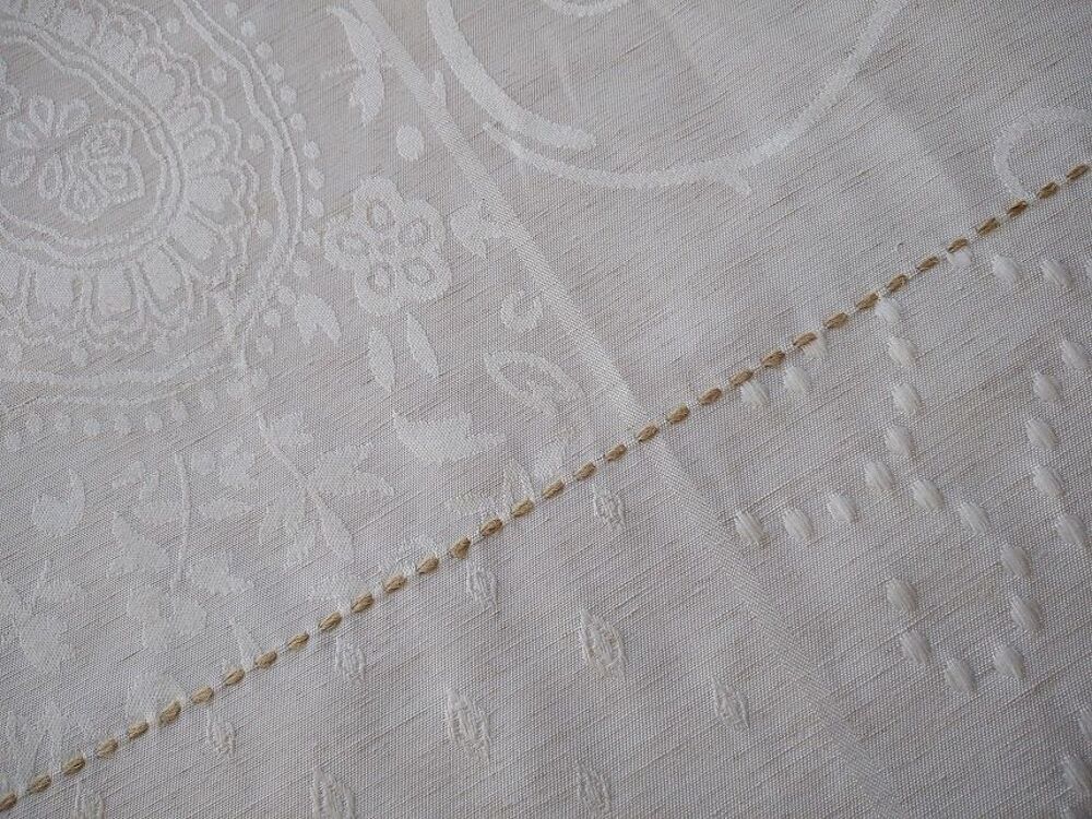 Nappe &eacute;crue tissu jacquard Décoration