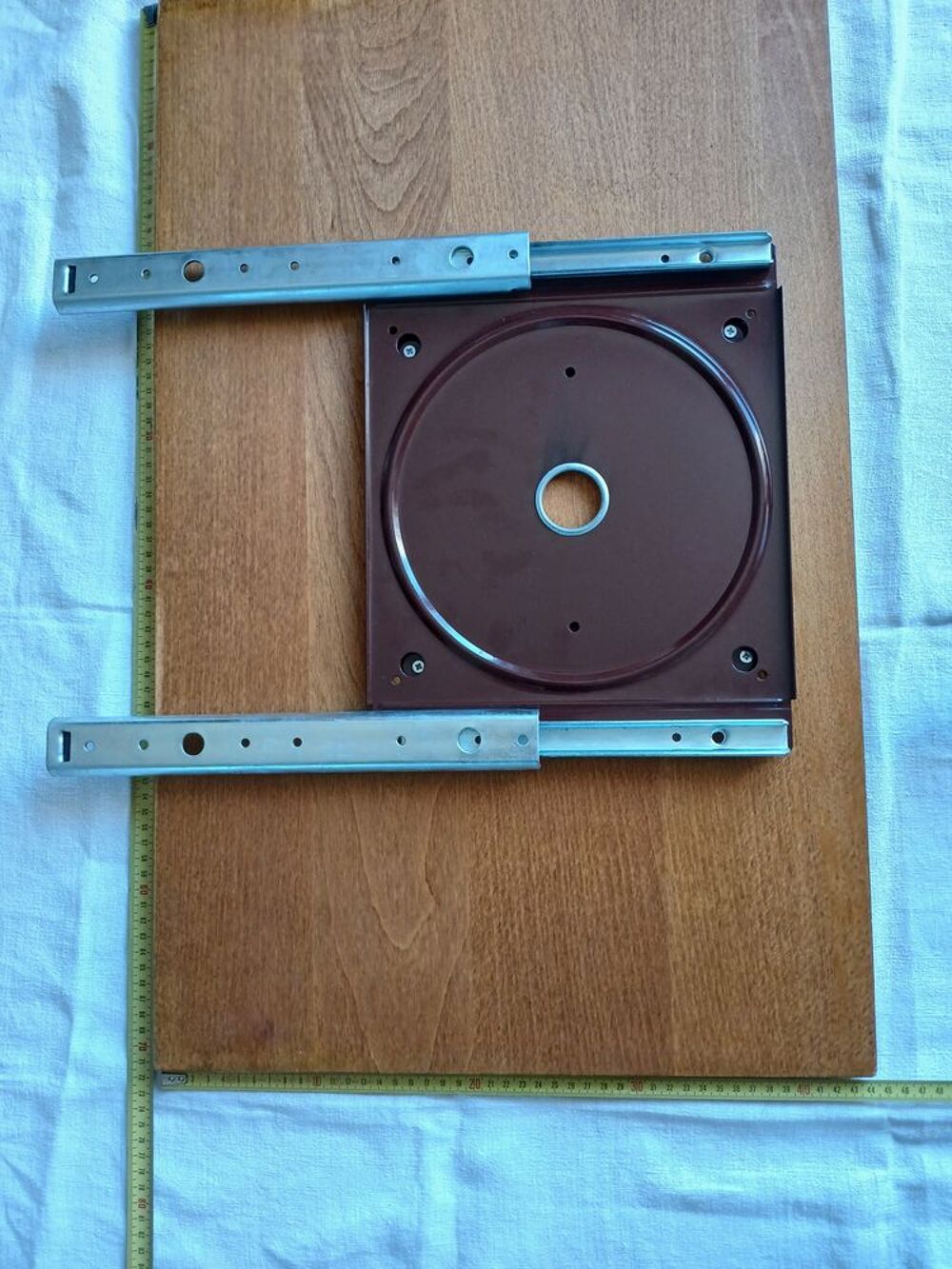 PLATEAU TELE ORIENTABLE Meubles