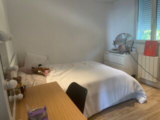  Appartement à louer 4 pièces 75 m² Grasse