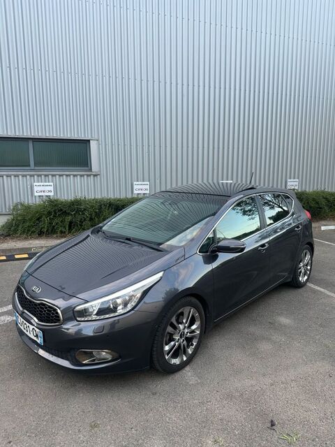 Kia Ceed Cee'd 1.6 GDI 135 ch Premium DCT6 A 2012 occasion Bondy 93140