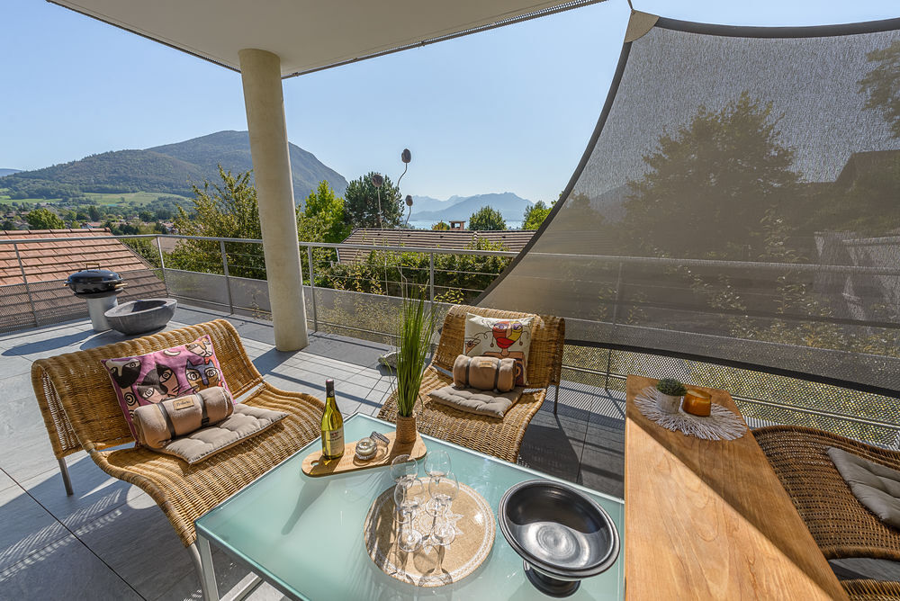 Vente Appartement Vue Splendide Lac & Montagnes 
T4 Unique et Confidentiel Annecy-le-vieux