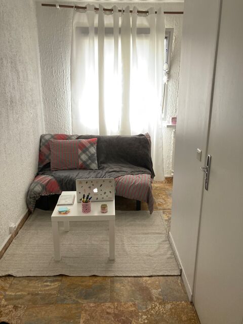   Studio meubl refait  neuf Neuilly-s-Seine proche levallois Appartement - 1 pice(s) - 11 m