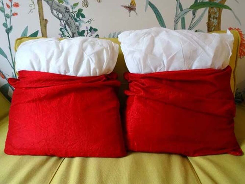 Coussins avec house 45 x 43cm, lot de 2 TBE Décoration
