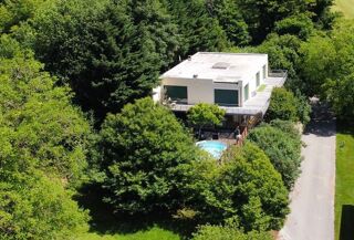  Villa � vendre 10 pi�ces 240 m�