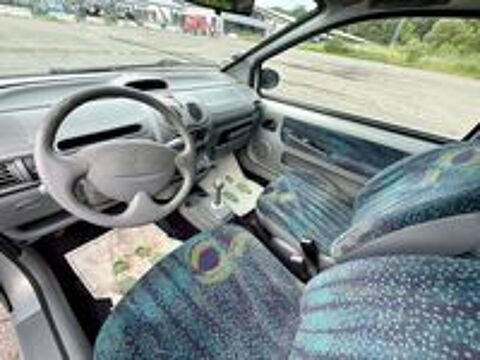 Twingo 1.2 16v e Kenzo Quickshift 5 2005 occasion 65800 Aureilhan