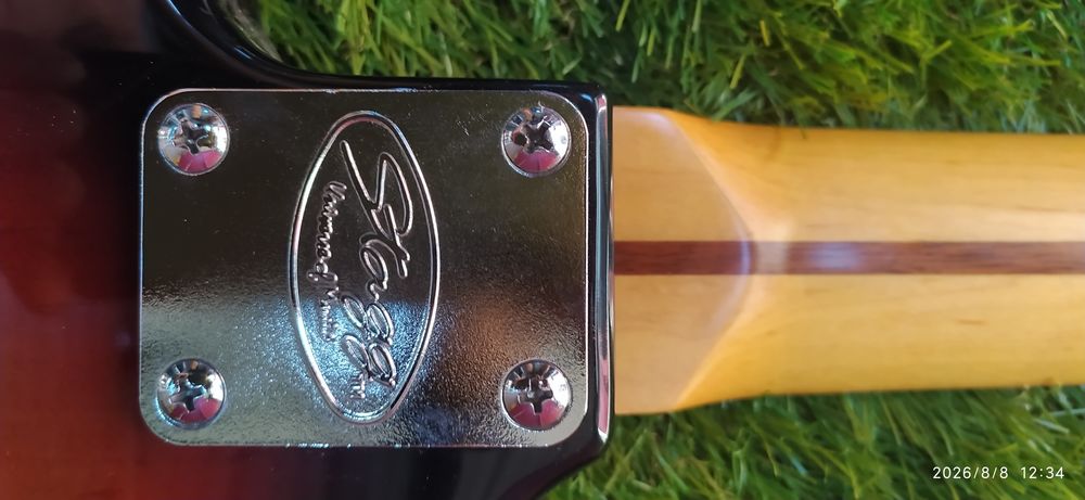 Stratocaster Stagg Sunburst
Instruments de musique