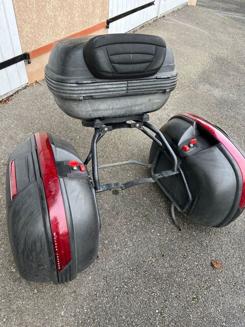 Ensemble de valises moto GIVI 320 Pompertuzat (31)