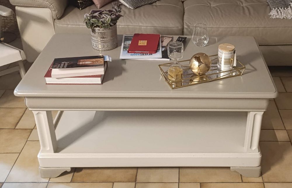 TABLE DE SALON BOIS MASSIF CUSTOMISEE
Meubles