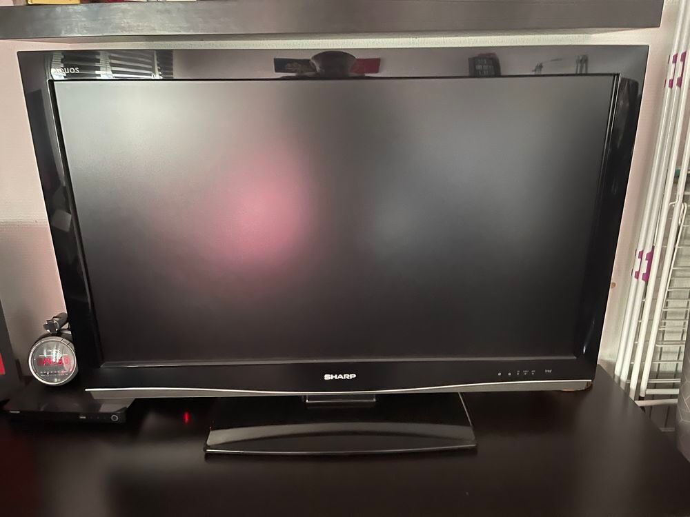 Tv Sharp Aquos en bonne &eacute;tat Photos/Video/TV