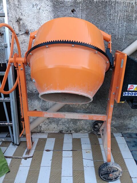 btonnire 110 Roquesteron (06)