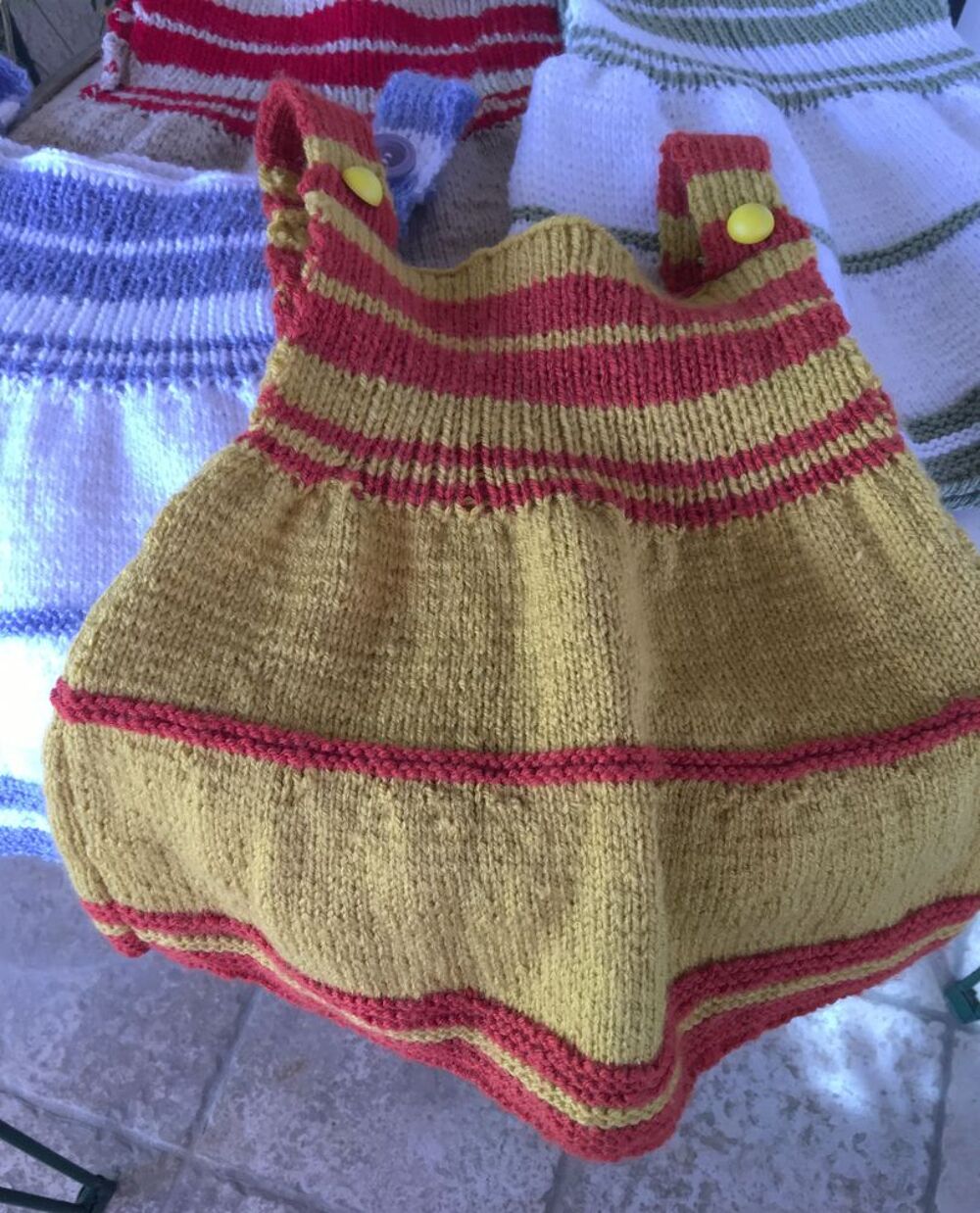 Tr&egrave;s jolies robes 6a12mois automne hiver Vêtements enfants