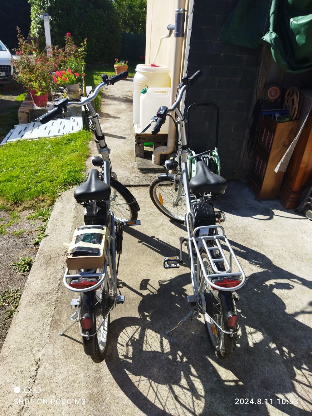 V&eacute;lo &eacute;lectrique pliable &eacute;tat neuf de marque VIDA Vélos