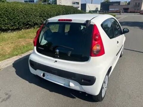 Peugeot 107 1.0e 12V 68ch BLUE LION Black & Silv