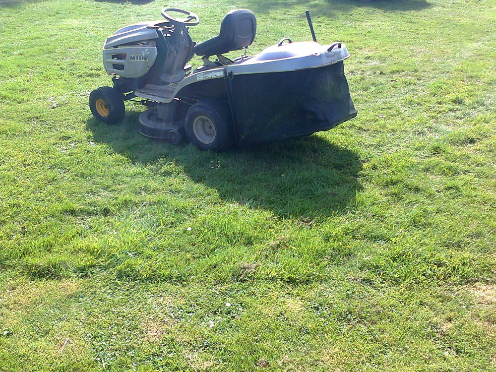 tracteur tondeuse Jardin