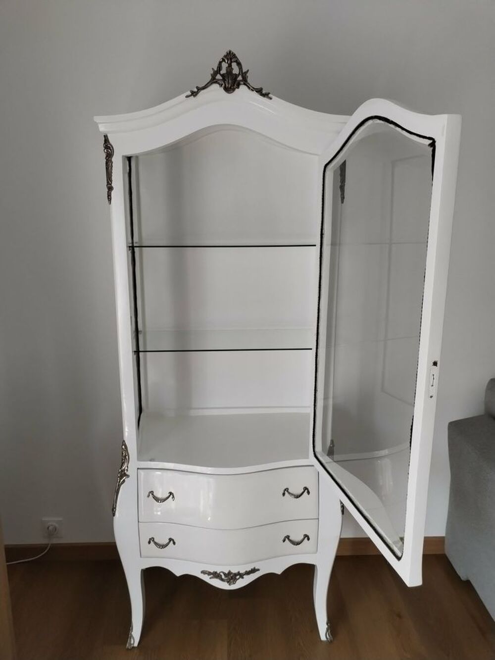 Vitrine baroque blanche et argent Meubles