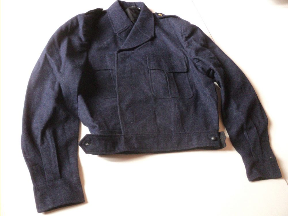 Veste Militaire Arm&eacute;e de l'air Delesalle Armenti&egrave;res 30/62. 