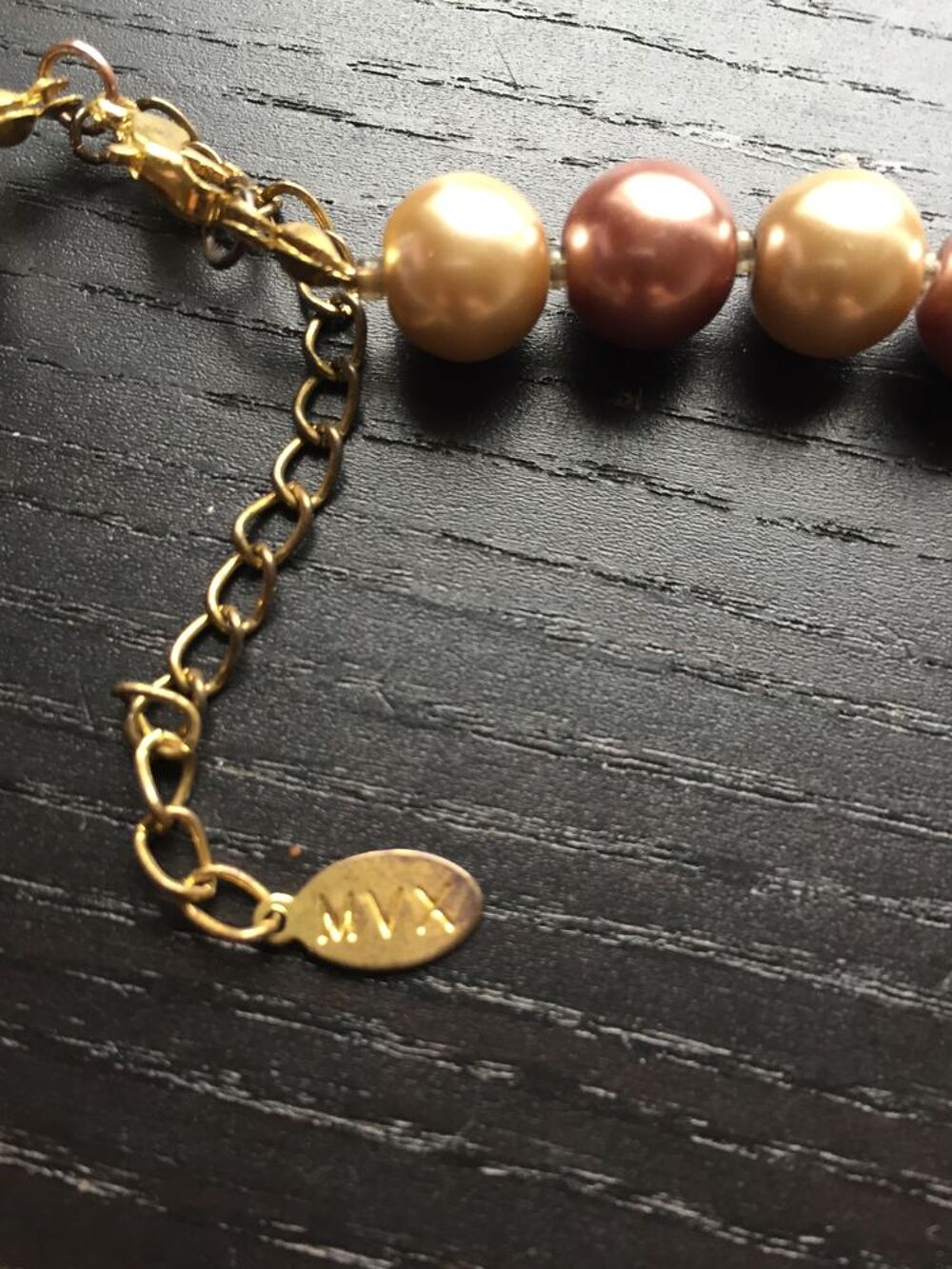 Collier de perles roses v&eacute;ritables Bijoux et montres