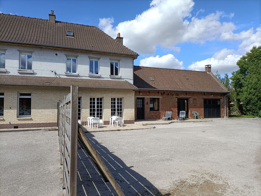 Vente Maison Grande maison de 25O m2 avec garage - terrain constructible Dohem