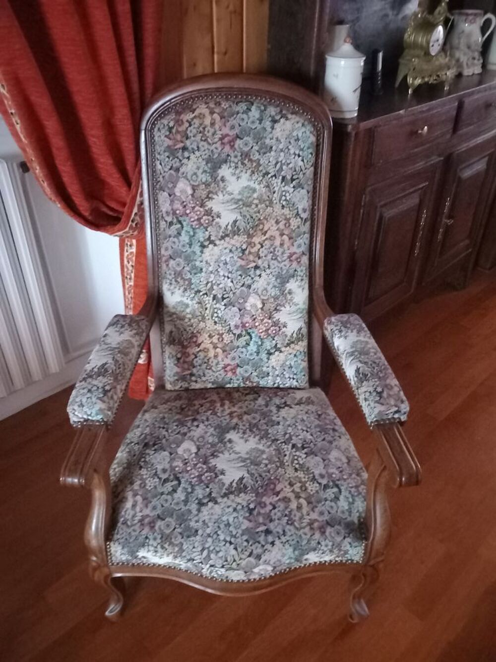2 fauteuil s Voltaire ancien bon &eacute;tat pi&egrave;ce 50 € Meubles