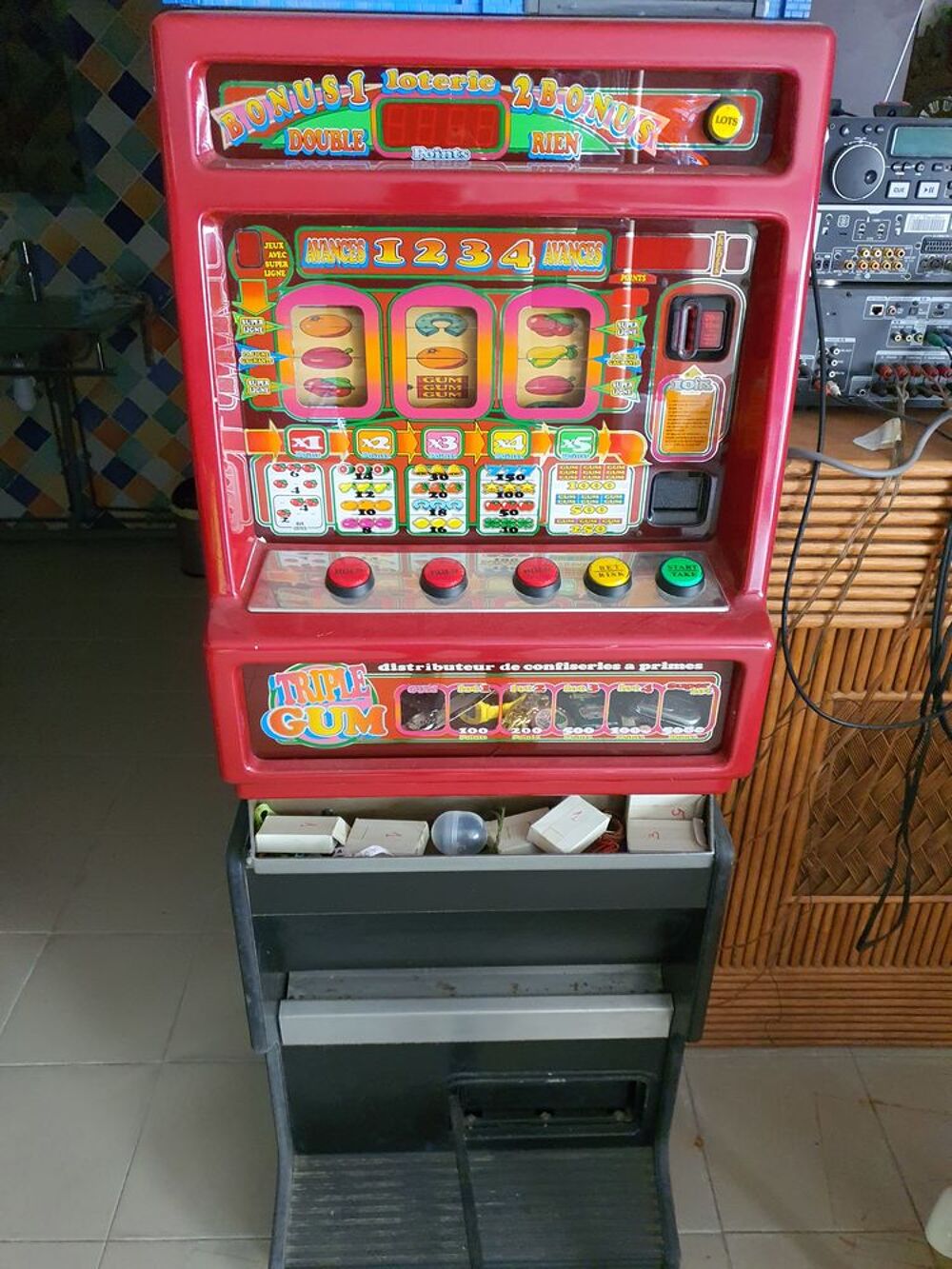 machine distributeur de lots Jeux / jouets