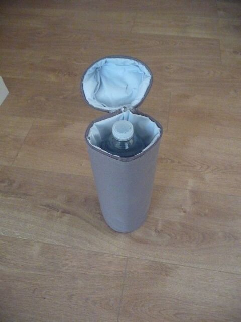 Porte-bouteille 1.5 litre isotherme beige taupe 10 Celles-sur-Belle (79)