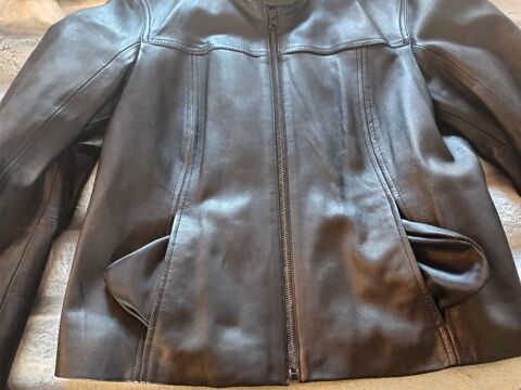 Veste courte de printemps cuir d'agneau Jamie Page 70 Carros (06)