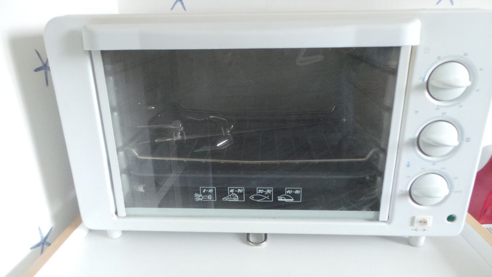 Four micro ondes Electroménager