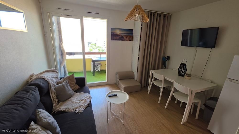 Vente Appartement LE CAP D'AGDE : Secteur du Môle / Flânerie: Appartement rénové ( à 200m de la plage) de type STUDIO-CABINE + Terrasse/Loggia ouverte d'angle.... Le cap d agde