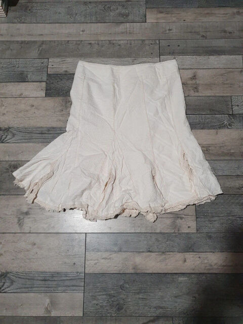 Jupe de soir�e � volants cr�me - taille 46 4 Aubvillers (80)