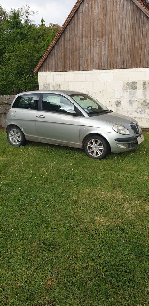 Lancia Ypsilon 1.2 16v Argento 2005 occasion Loché-sur-Indrois 37460