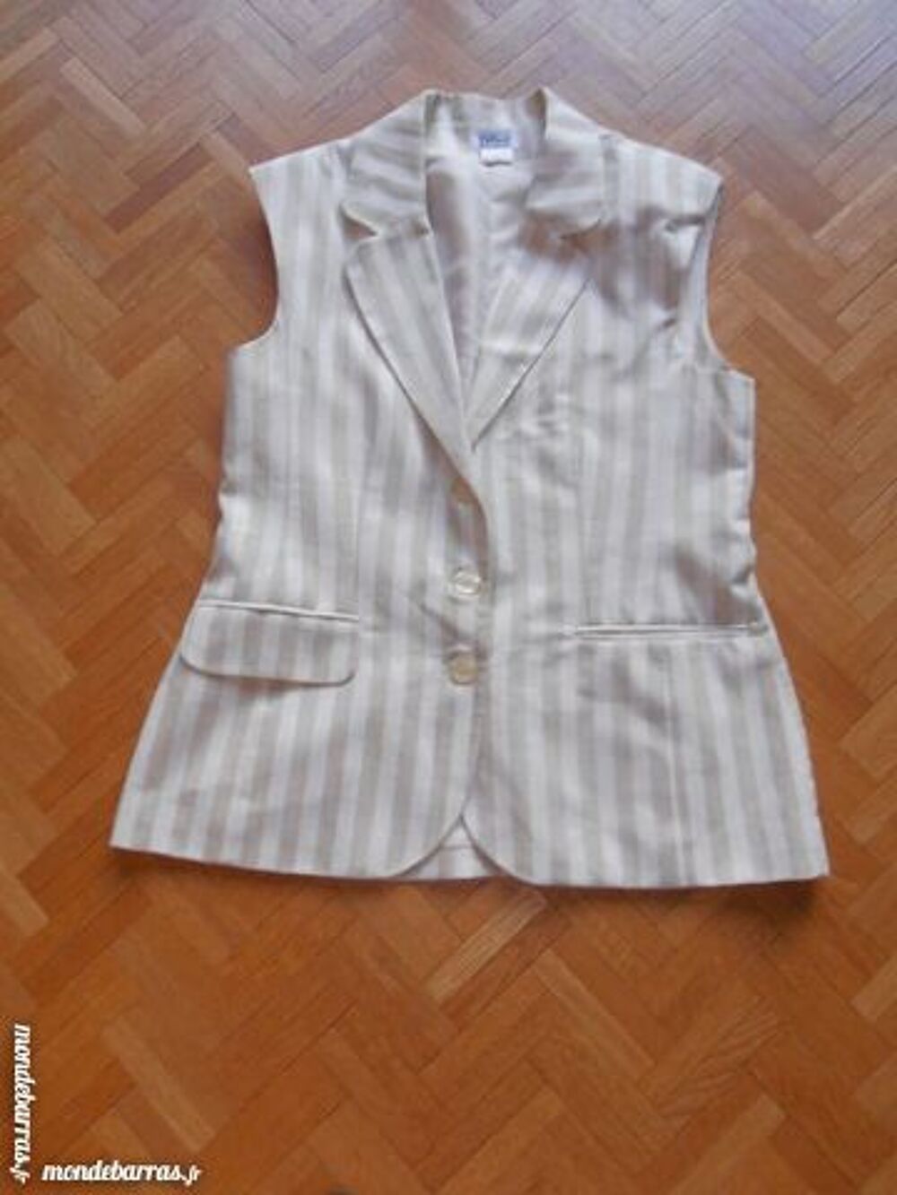 Veste sans manche ray&eacute;e (49) Vêtements