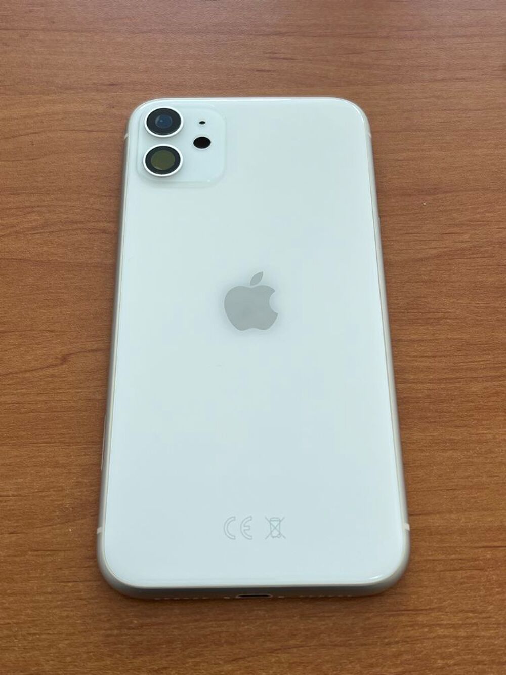 Chassis pour iPhone 11 blanc nu Téléphones et tablettes