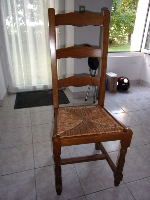 chaises en bois 55 Saffré (44)