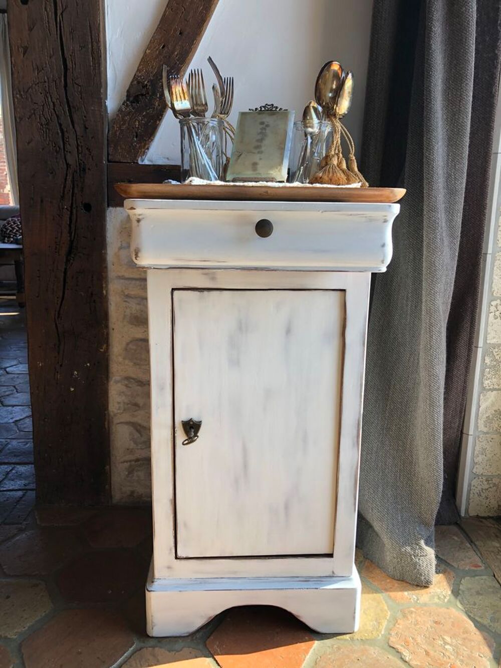 Table de chevet ou meuble d'appoint Meubles
