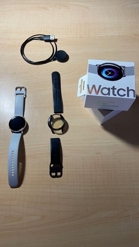 Montre SAMSUNG Galaxy Watch Active. 90 Longjumeau (91)