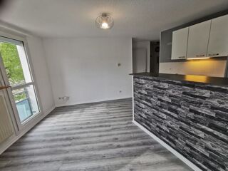  Appartement à louer 2 pièces 37 m²