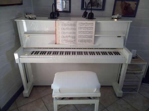 Piano acoustique Kawai CX5H blanc laqué. 2200 Férolles (45)