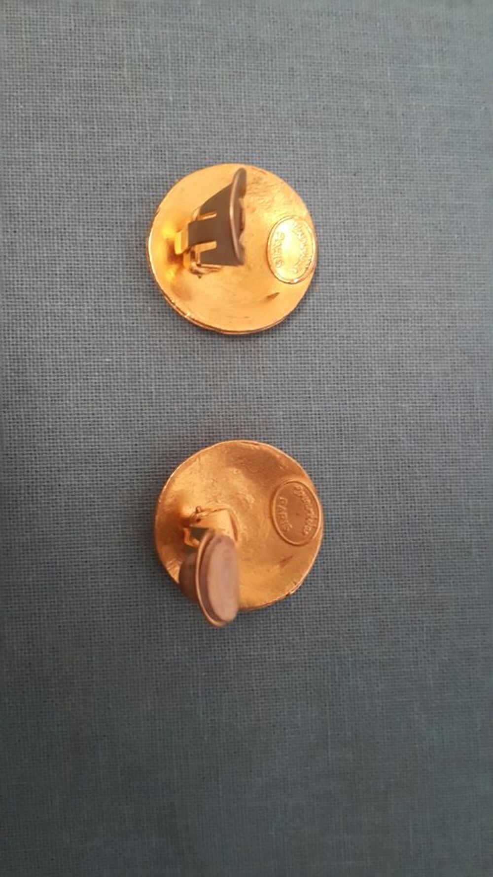 boucles d'oreilles courvoisier dor&eacute; &agrave; clips Bijoux et montres