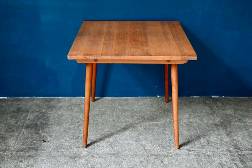 Table &agrave; manger de bistrot carr&eacute;e en bois massif vintage Meubles