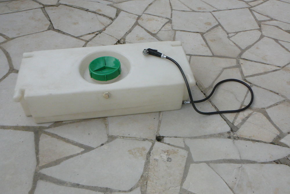 r&eacute;servoir 40 l avec douchette Jardin