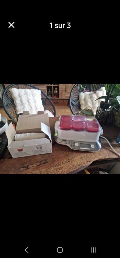 Yaourti�re avec ses faisselle 45 Charly (69)