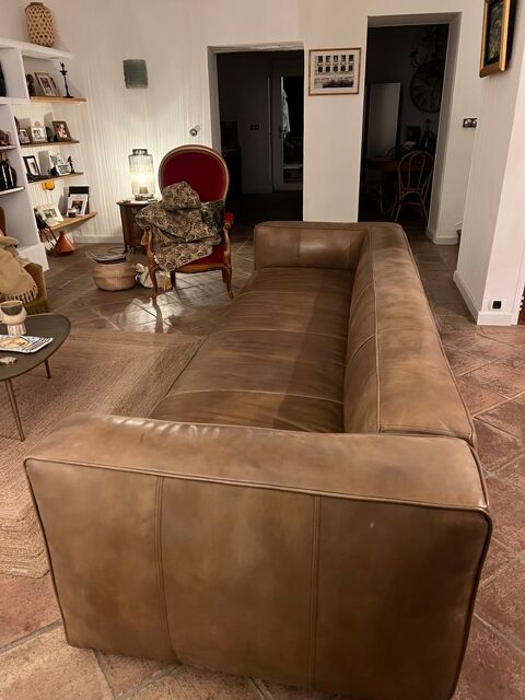 Canap� cuir marron glac� du designer anglais Timothy Oulton. 1800 Rognes (13)