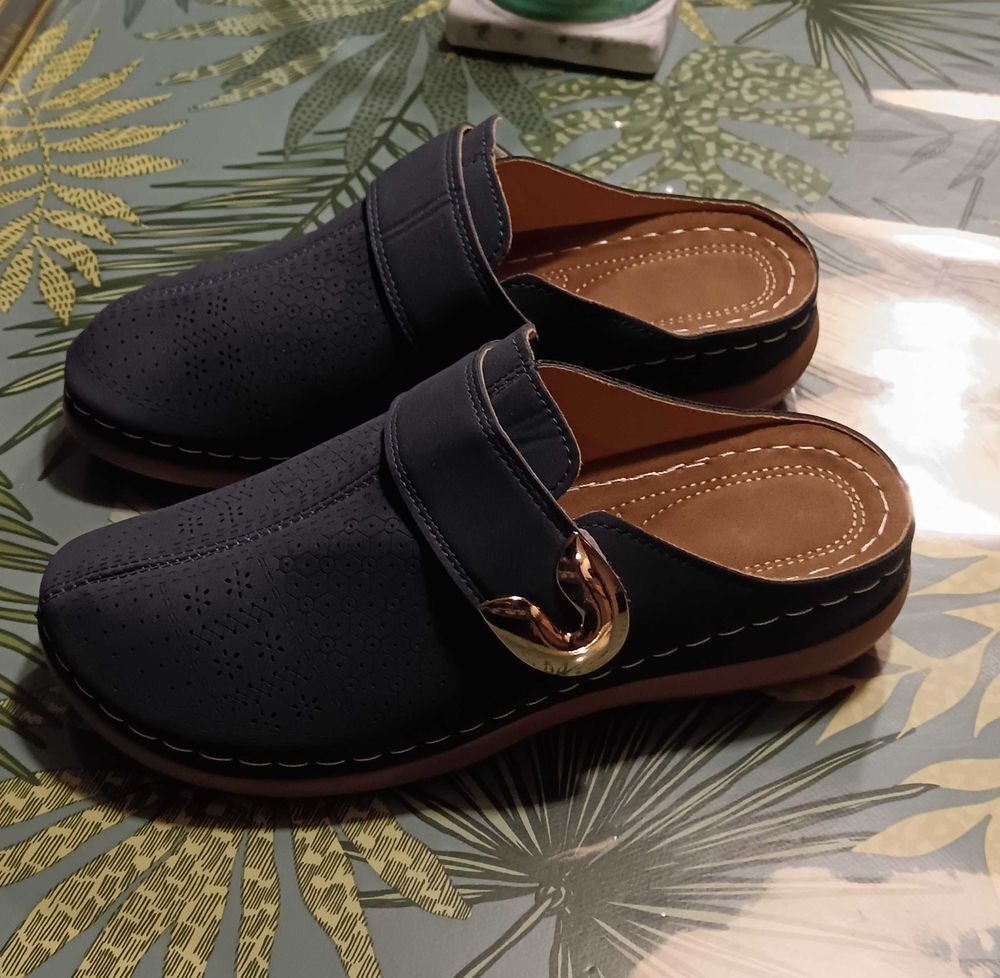 Sandales neuves pour femme Chaussures