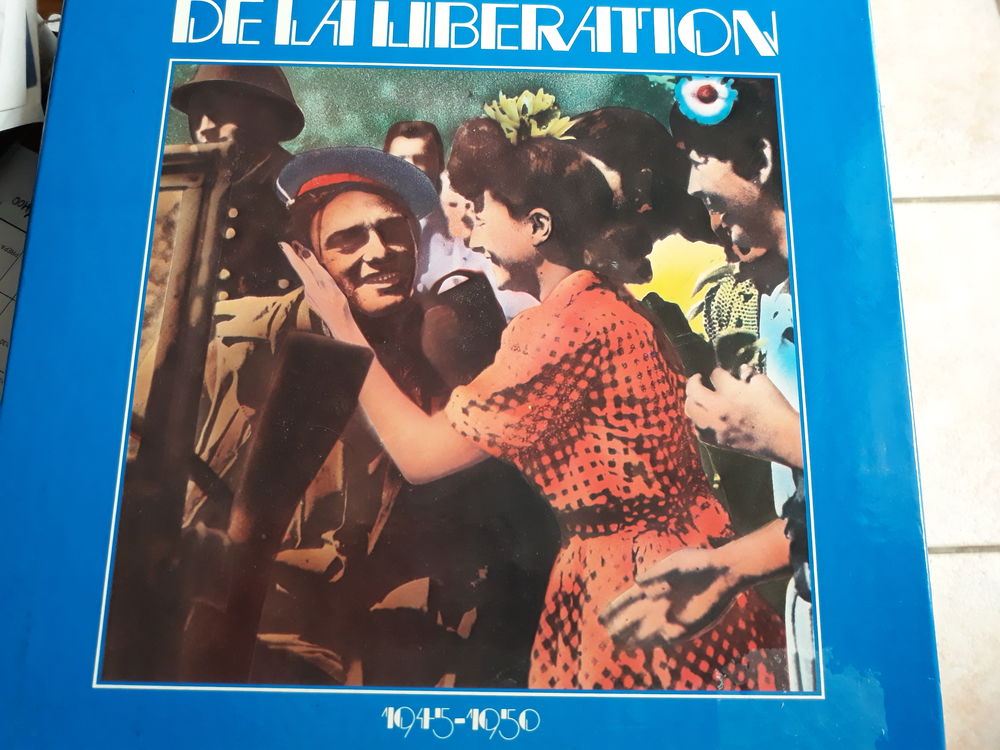 Vinyl 10 disques "les chansons de la lib&eacute;ration" 1945/950 CD et vinyles